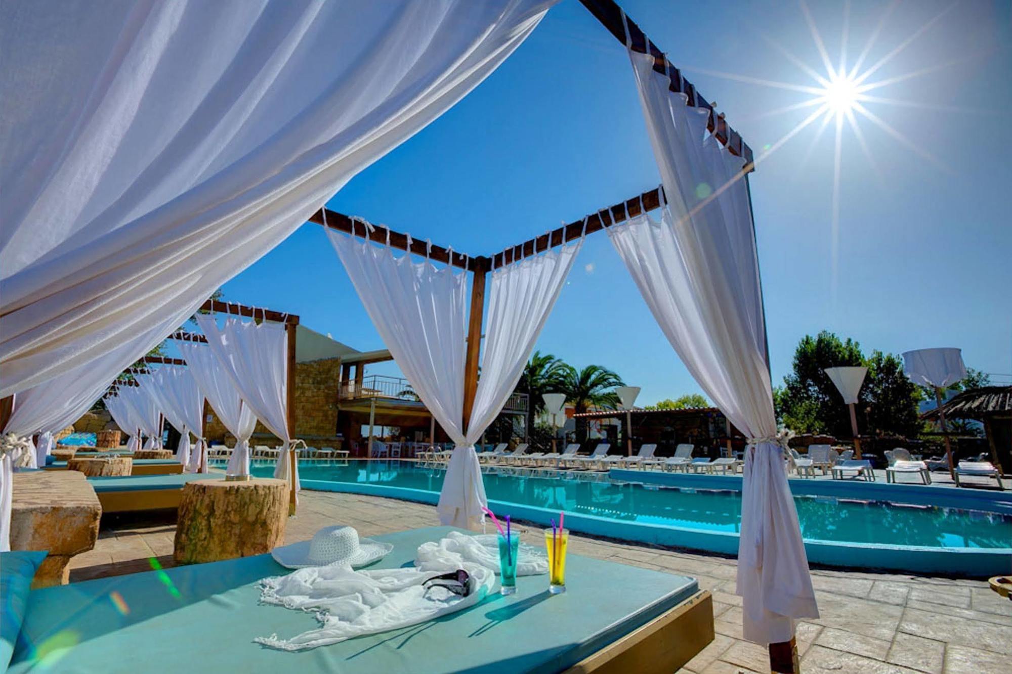 Island (adults Only) Hotel