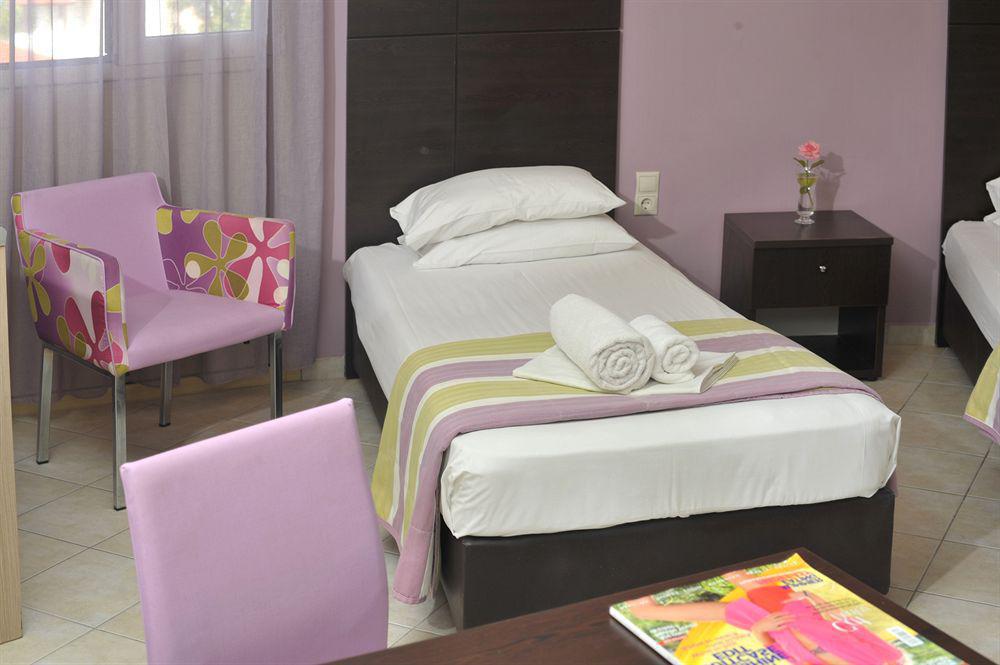 Island (adults Only) Hotel